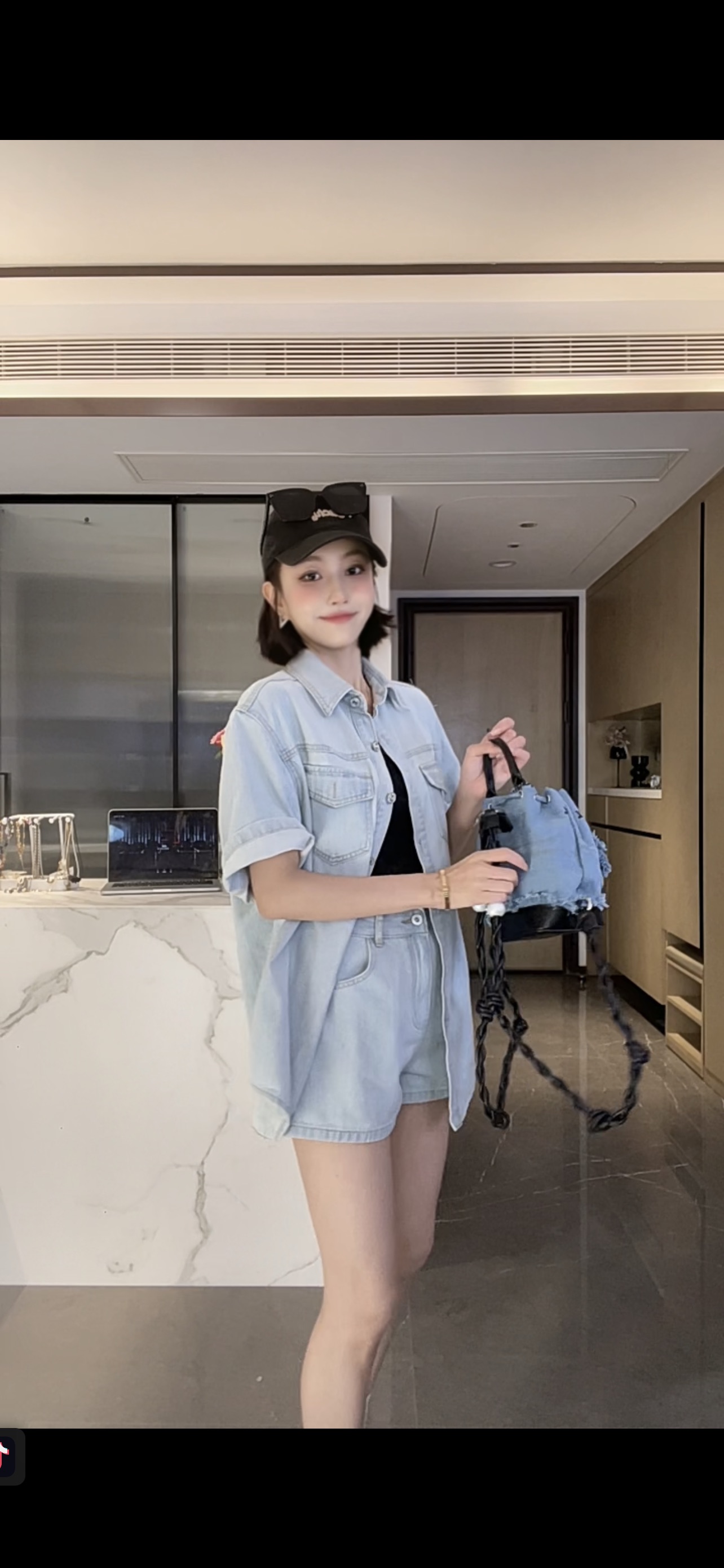 A直播/直播临时图片/e3bb18ad-712f-4bbb-b5f1-f0685e3be321.jpg