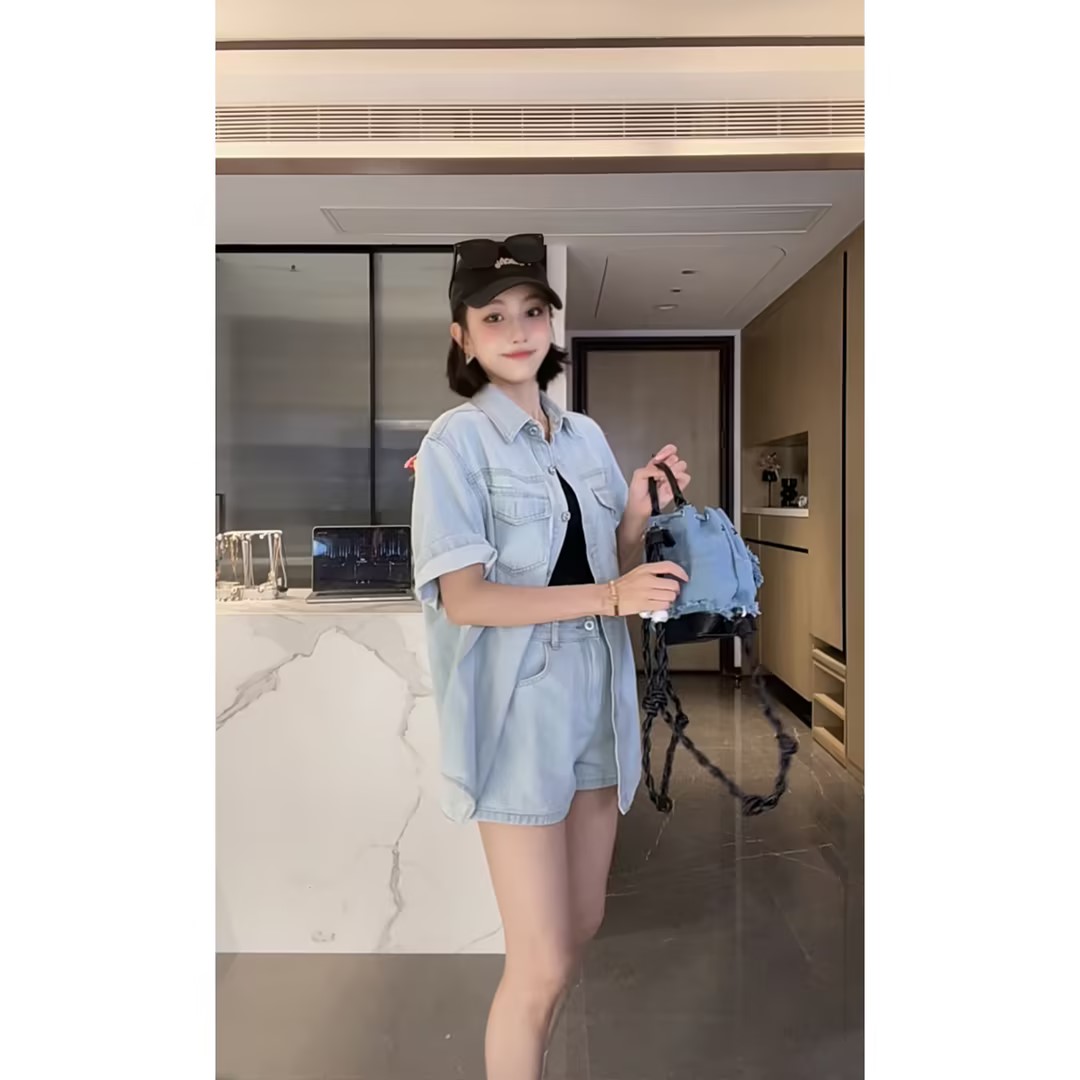 A直播/直播临时图片/da1a5122-77c7-4ea7-ac49-c609e2ef0061.jpg