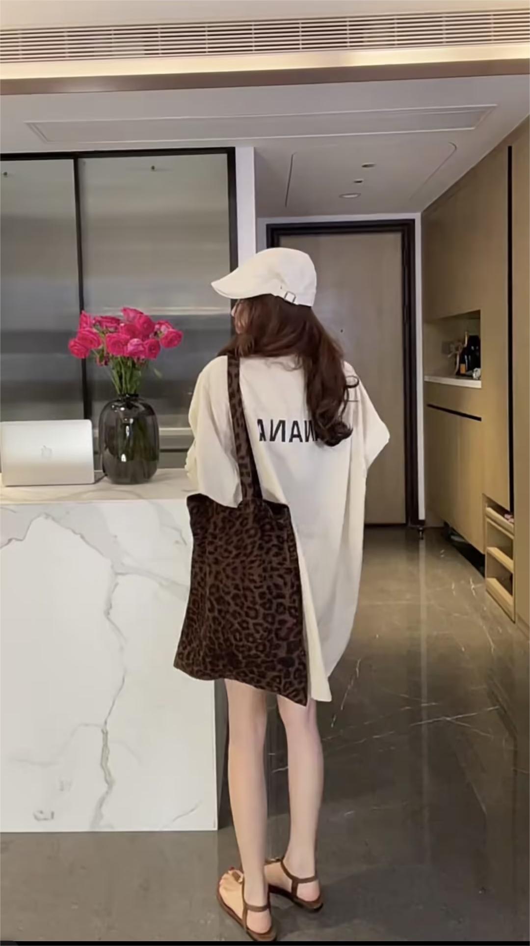 A直播/直播临时图片/c93a0b3e-bc97-4bdb-b715-6b6311414de6.jpg